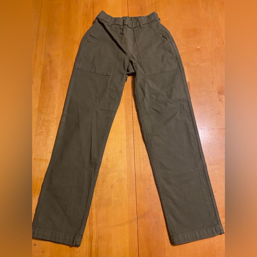 Lands End. Amazing fabric and stitching. Brand new never worn.